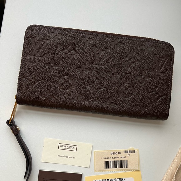Louis Vuitton Empreinte Leather Zippy Wallet in Terre - Picture 11 of 11